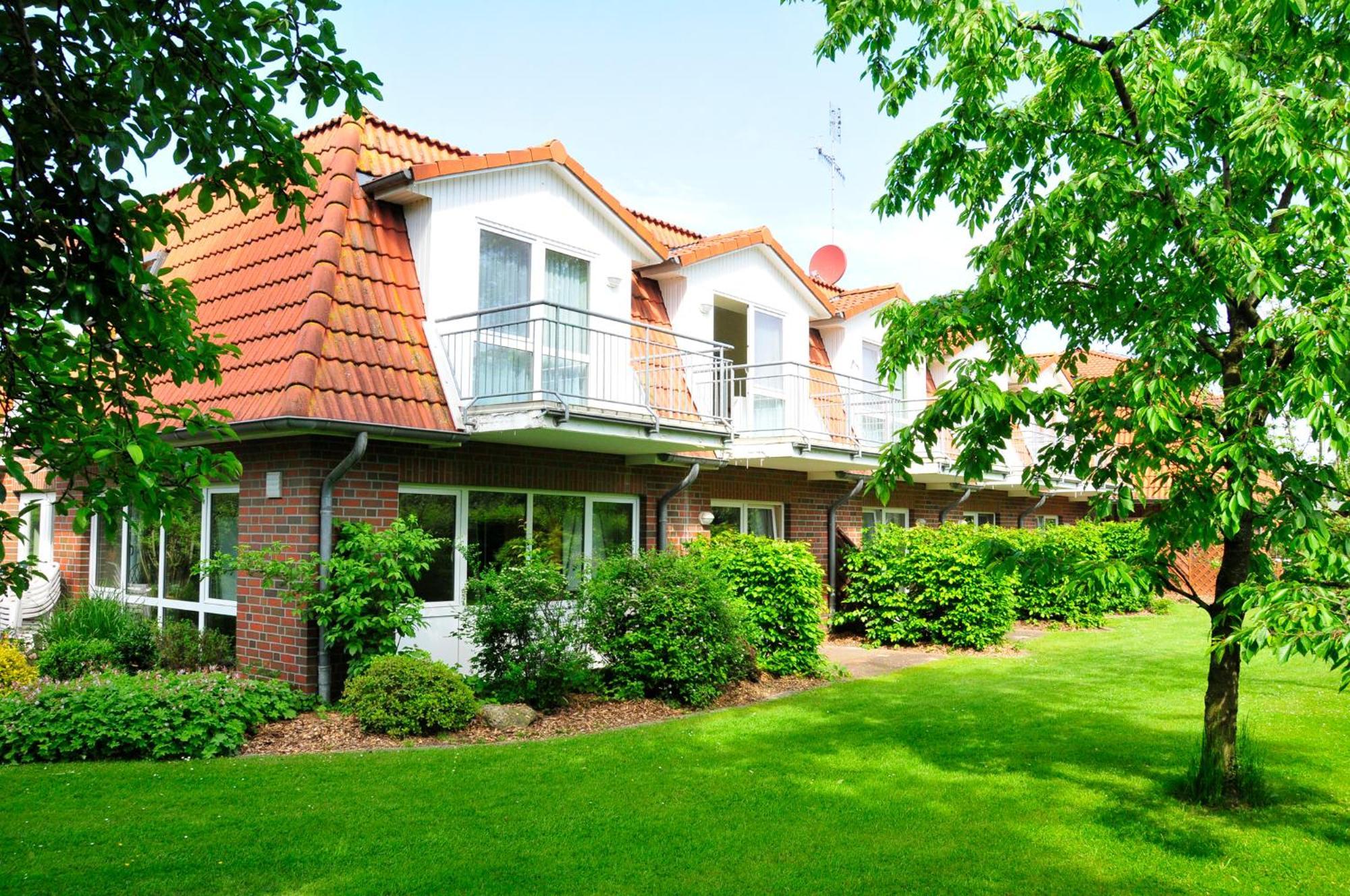 Hotel & Restaurant Zum Deutschen Hause Kirchhatten Buitenkant foto